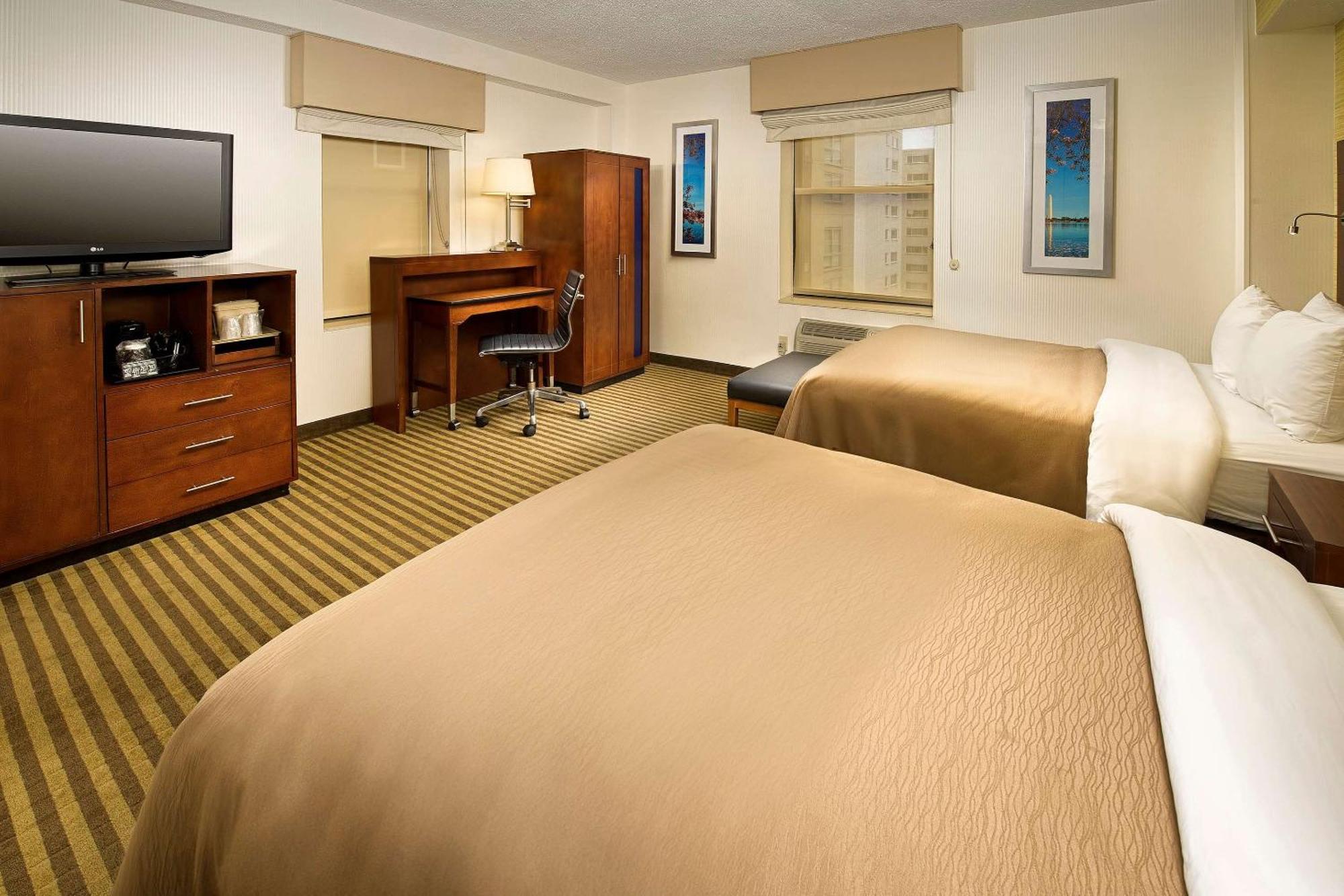 Comfort Downtown Dc-convention Center Inn 2*